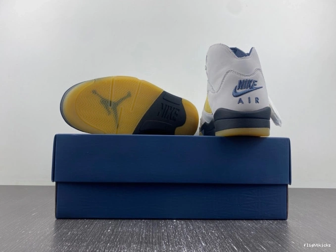 5 Maniere Jordan A Ma x Air WMNS FZ5758-004 0806
